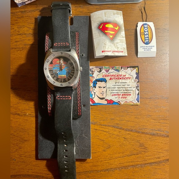 *Limited Edition* 0345/2000 Fossil Brand Superman Watch — Box, Tin, Authenticity - Picture 2 of 6